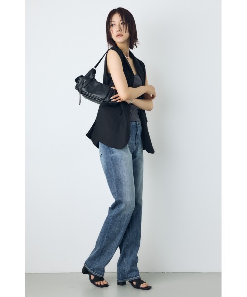 AZUL by moussy(アズールバイマウジー)の「アウトポケットフェイクレザーバッグ【着用画像あり】(ハンドバッグ・レディース・キャメル/レッド/ブラック・FREE)」の5枚目の写真
