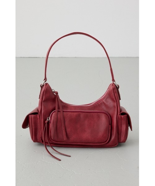 AZUL by moussy(アズールバイマウジー)の「アウトポケットフェイクレザーバッグ【着用画像あり】(ハンドバッグ・レディース・キャメル/レッド/ブラック・FREE)」の10枚目の写真