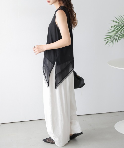 AMELY(エミリー)の「アシンメトリーシアートップス(タンクトップ・レディース・ブラック/ホワイト・フリー)」の14枚目の写真