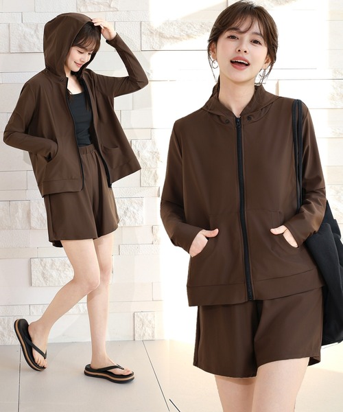 TeddyShop(テディショップ)の「【UVカット率99.9%以上/UPF50+/2WAYフード取り外し可】長袖ジップアップUVパーカーラッシュガードトップス+ショートパンツ 上下2点セット レディース(パーカー・レディース・ダークブラウン/ブルーグレー/ブラック・L/S/LL/M)」の3枚目の写真