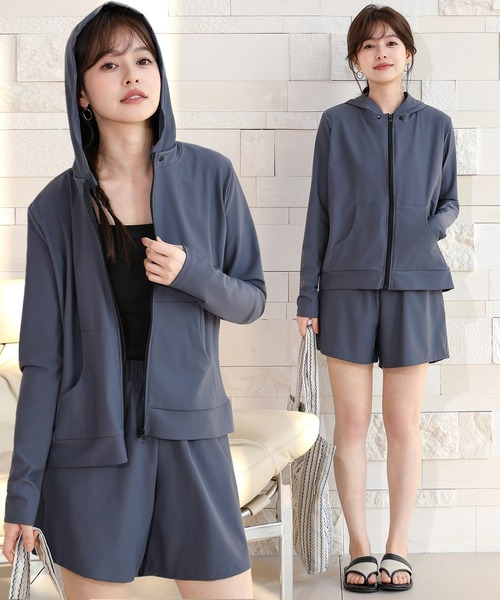 TeddyShop(テディショップ)の「【UVカット率99.9%以上/UPF50+/2WAYフード取り外し可】長袖ジップアップUVパーカーラッシュガードトップス+ショートパンツ 上下2点セット レディース(パーカー・レディース・ダークブラウン/ブルーグレー/ブラック・L/S/LL/M)」の2枚目の写真