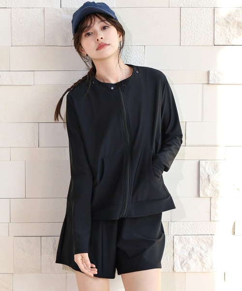 TeddyShop(テディショップ)の「【UVカット率99.9%以上/UPF50+/2WAYフード取り外し可】長袖ジップアップUVパーカーラッシュガードトップス+ショートパンツ 上下2点セット レディース(パーカー・レディース・ダークブラウン/ブルーグレー/ブラック・L/S/LL/M)」の5枚目の写真
