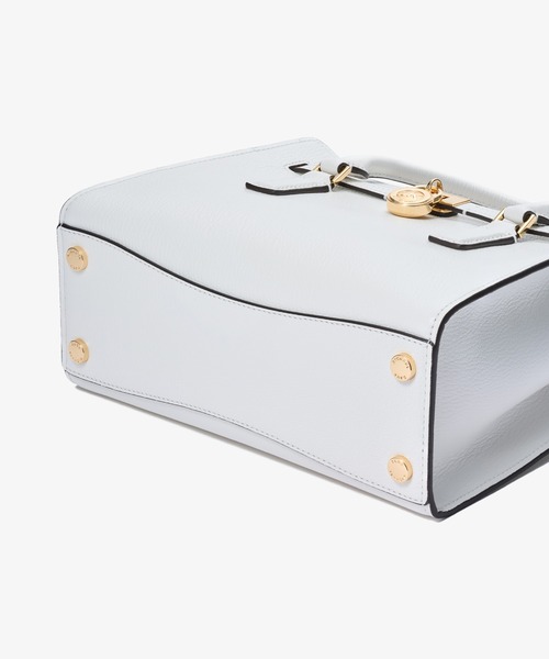 MICHAEL KORS(マイケルコース)の「HAMILTON MODERNE レザー クロスボディバッグ スモール(ハンドバッグ・レディース・ホワイト系・FREE)」の6枚目の写真