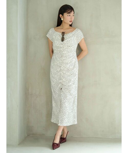LAGUNAMOON(ラグナムーン)の「ドットギャザースクエアネックワンピース 【夏服】【半袖】(ワンピース・レディース・ホワイト/ラベンダー・MEDIUM/SMALL)」の6枚目の写真