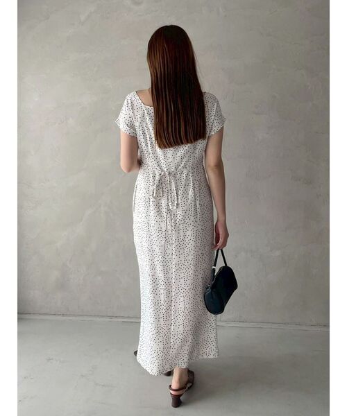 LAGUNAMOON(ラグナムーン)の「ドットギャザースクエアネックワンピース 【夏服】【半袖】(ワンピース・レディース・ホワイト/ラベンダー・MEDIUM/SMALL)」の21枚目の写真