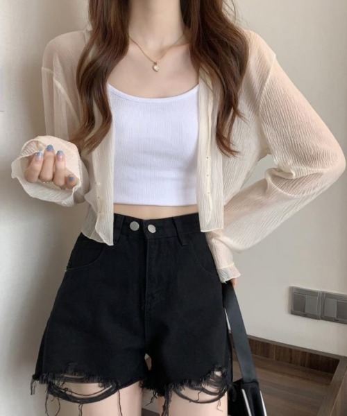 Beststore(ベストストア)の「パールボタン シアーボレロカーディガン フリル袖 楊柳素材 クロップド丈 日焼け防止 冷房対策(カーディガン/ボレロ・レディース・ミント/アイボリー/ピンク/ブラック/ホワイト・FREE)」の2枚目の写真