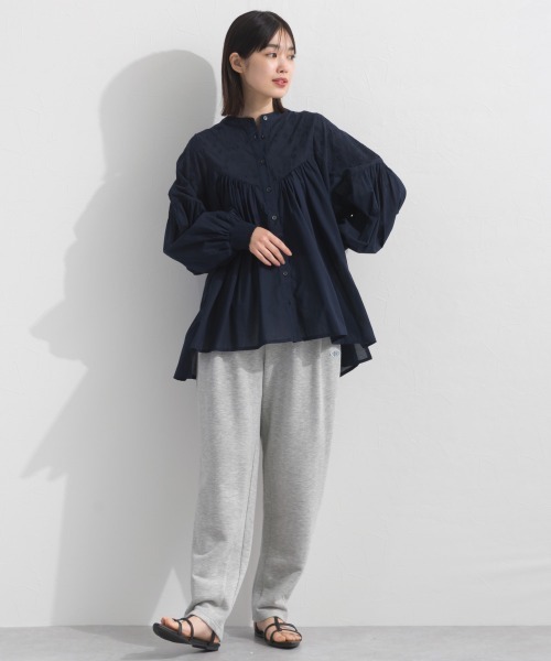 OMNES(オムネス)の「コットンレース切替長袖スタンドカラーシャツ(シャツ/ブラウス・レディース・ホワイト/ネイビー/ブラック・FREE)」の18枚目の写真