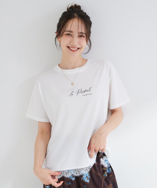 SHOO・LA・RUE(シューラルー)の「【ひんやり/UV/S-LL/洗濯機可】選べる3柄 裾レースプリントTシャツ(Tシャツ/カットソー・レディース・ホワイト/チャコールグレー/イエロー/ブラック/ナチュラル/ベビーピンク・01/04/03/02)」の7枚目の写真