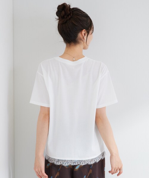 SHOO・LA・RUE(シューラルー)の「【ひんやり/UV/S-LL/洗濯機可】選べる3柄 裾レースプリントTシャツ(Tシャツ/カットソー・レディース・ホワイト/チャコールグレー/イエロー/ブラック/ナチュラル/ベビーピンク・01/04/03/02)」の8枚目の写真