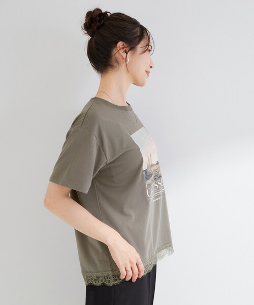SHOO・LA・RUE(シューラルー)の「【ひんやり/UV/S-LL/洗濯機可】選べる3柄 裾レースプリントTシャツ(Tシャツ/カットソー・レディース・ホワイト/チャコールグレー/イエロー/ブラック/ナチュラル/ベビーピンク・01/04/03/02)」の12枚目の写真