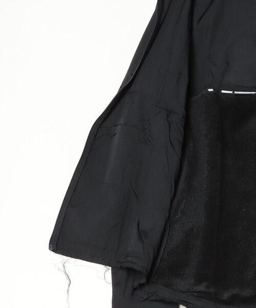 Y-3(ワイスリー)の「Y-3 CHITO GRAPHIC RUNNING JACKET(ブルゾン・レディース・ブラック・SMALL/MEDIUM/LARGE/X-SMALL/XX-SMALL)」の2枚目の写真