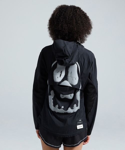 Y-3(ワイスリー)の「Y-3 CHITO GRAPHIC RUNNING JACKET(ブルゾン・レディース・ブラック・SMALL/MEDIUM/LARGE/X-SMALL/XX-SMALL)」の8枚目の写真