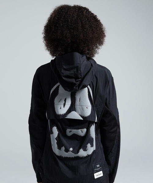 Y-3(ワイスリー)の「Y-3 CHITO GRAPHIC RUNNING JACKET(ブルゾン・レディース・ブラック・SMALL/MEDIUM/LARGE/X-SMALL/XX-SMALL)」の6枚目の写真