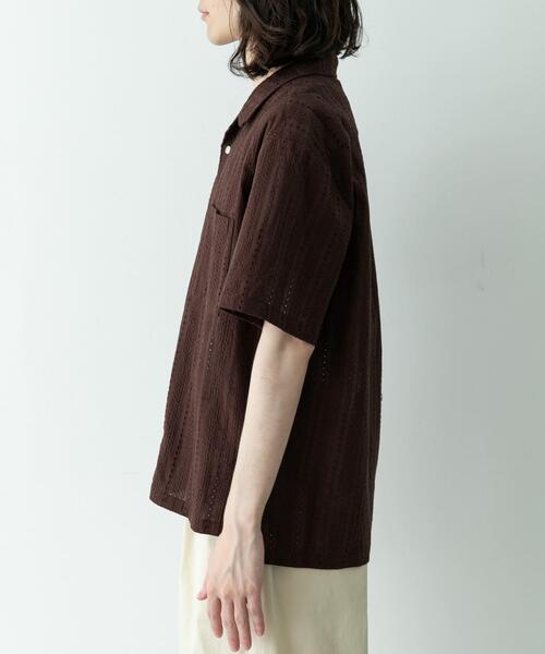 URBAN RESEARCH Sonny Label(アーバンリサーチサニーレーベル)の「レース刺繍ショートスリーブシャツ(シャツ/ブラウス・メンズ・ホワイト/ブラウン・MEDIUM/LARGE)」の15枚目の写真