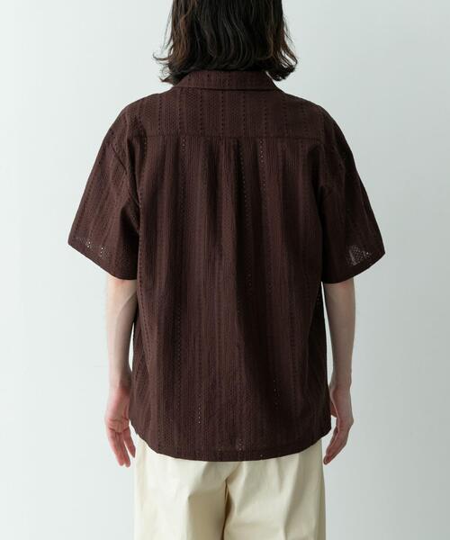 URBAN RESEARCH Sonny Label(アーバンリサーチサニーレーベル)の「レース刺繍ショートスリーブシャツ(シャツ/ブラウス・メンズ・ホワイト/ブラウン・MEDIUM/LARGE)」の16枚目の写真