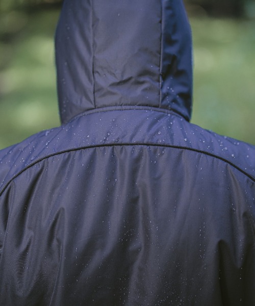 TENEZ(テネス)の「NEO DOWN KPOK x TENEZ Down Vest(ダウンベスト・メンズ・チャコール/カーキ・MEDIUM/LARGE)」の6枚目の写真