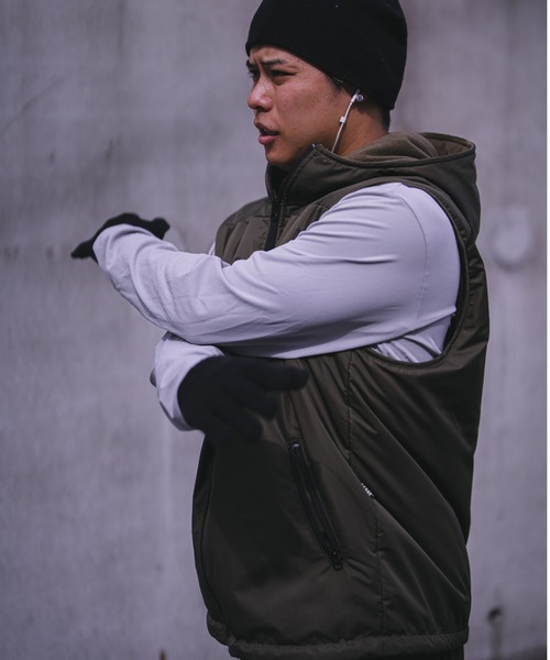 TENEZ(テネス)の「NEO DOWN KPOK x TENEZ Down Vest(ダウンベスト・メンズ・チャコール/カーキ・MEDIUM/LARGE)」の8枚目の写真