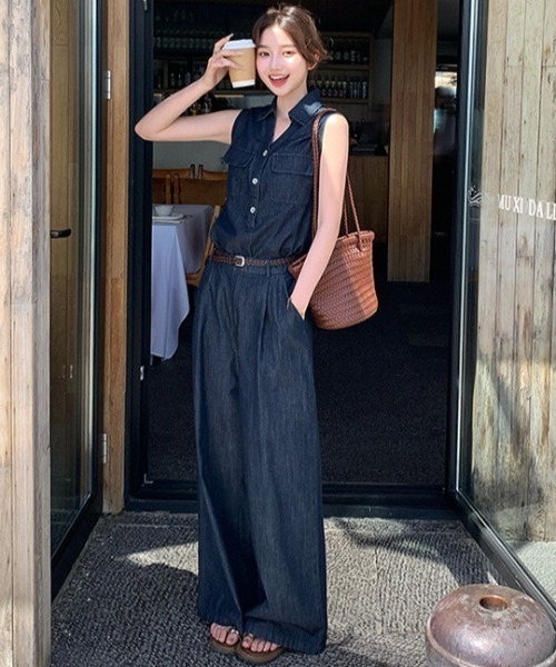Bifrost(ビフレスト)の「Vネックノースリーブ×ワイドパンツ デニムセットアップ(セットアップ・レディース・ネイビー・M/S)」の5枚目の写真