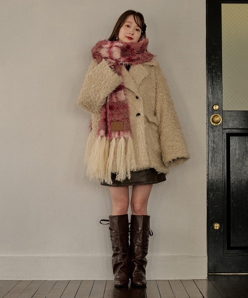 mideal(マイディール)の「original pattern shaggy muffler / オリジナルパターンシャギーマフラー(マフラー・レディース・イエロー/ブルー/ピンク/ボルドー・FREE)」の12枚目の写真