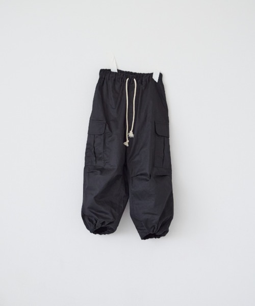 LOWRYS FARM(ローリーズファーム)の「ミリタリーパンツ 1056116(カーゴパンツ・キッズ・カーキ/ブラック・110cm/150cm/140cm/130cm/120cm)」の2枚目の写真