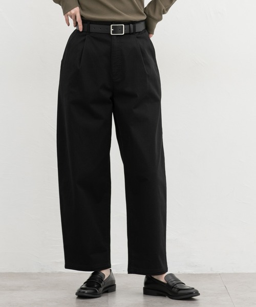 Honeys(ハニーズ)の「ゆったりチノパンツ(股下60cm)(チノパンツ・レディース・ネイビー/ブラック/モカ・3L/M/L/S/LL/SS)」の2枚目の写真