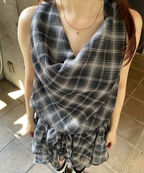 ROGER AND RAW(ロジャーアンドロウ)の「チェック シフォンホルターネックチュニック(シャツ/ブラウス・レディース・ブラック/グレー/ブラウン・FREE)」の22枚目の写真