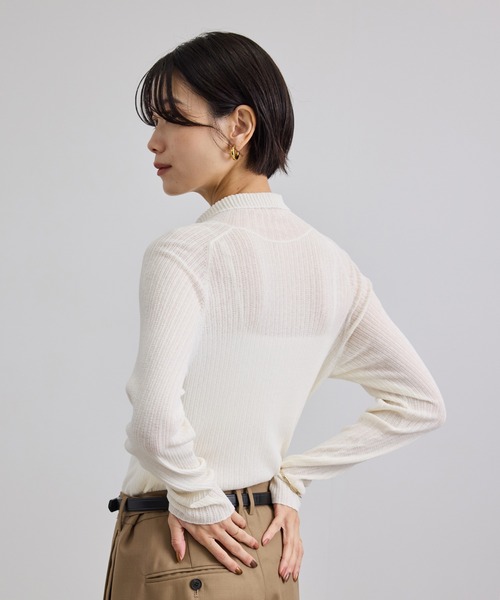 SALON adam et rope'(サロン アダム エ ロペ)の「シアーアイレットマルチWAYタートルプルオーバー(Tシャツ/カットソー・レディース・ブラック/オフホワイト/サックスブルー・FREE)」の17枚目の写真
