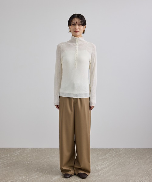 SALON adam et rope'(サロン アダム エ ロペ)の「シアーアイレットマルチWAYタートルプルオーバー(Tシャツ/カットソー・レディース・ブラック/オフホワイト/サックスブルー・FREE)」の11枚目の写真