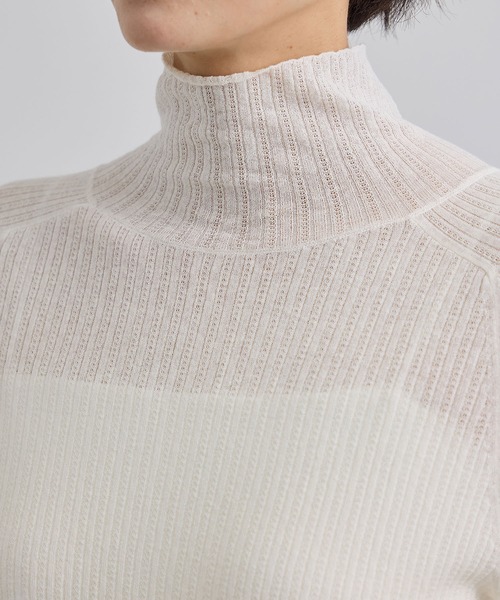 SALON adam et rope'(サロン アダム エ ロペ)の「シアーアイレットマルチWAYタートルプルオーバー(Tシャツ/カットソー・レディース・ブラック/オフホワイト/サックスブルー・FREE)」の4枚目の写真