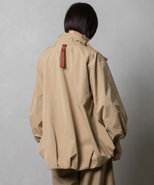 MARECHAL TERRE(マルシャルテル)の「バルーンブルゾン(ブルゾン・レディース・グレイッシュベージュ/モスグリーン/ベージュ/ブラック・MEDIUM)」の2枚目の写真