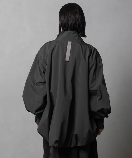 MARECHAL TERRE(マルシャルテル)の「バルーンブルゾン(ブルゾン・レディース・グレイッシュベージュ/モスグリーン/ベージュ/ブラック・MEDIUM)」の17枚目の写真