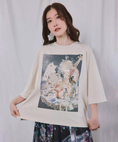 ScoLar(スカラー)の「ScoLar(スカラー) ネコと音楽のお茶会 箔プリント入りTシャツ(Tシャツ/カットソー・レディース・ブラック/ブラウン/アイボリー・MEDIUM)」の5枚目の写真