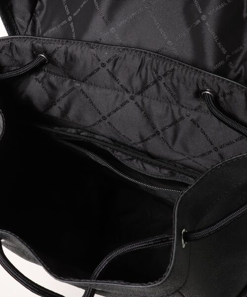 MICHAEL KORS(マイケルコース)の「HUDSON バックパック - MKシグネチャー(バックパック/リュック・メンズ・ブラック・FREE)」の2枚目の写真