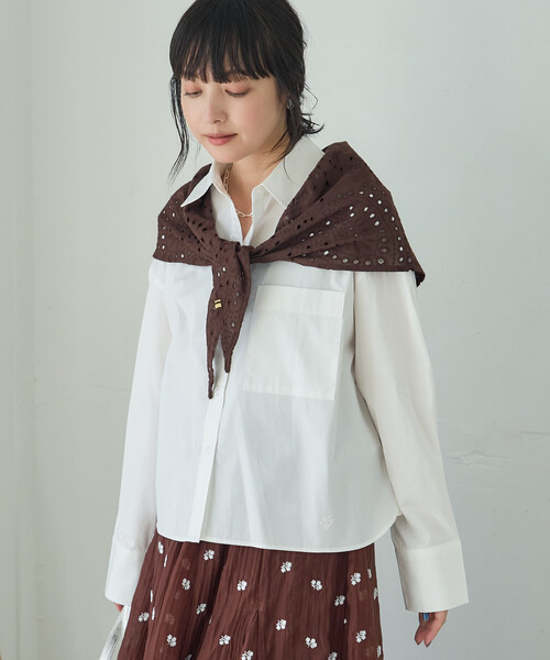 FREAK'S STORE（フリークスストア）の「ワンポイント刺繍シャツ（シャツ/ブラウス・レディース・ネイビー/ホワイト/ナチュラル/ブルー・ﾌﾘ-）」の2枚目の写真