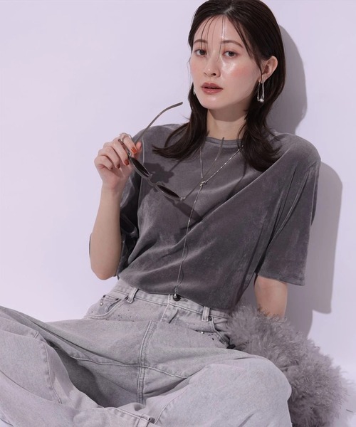 Arpege story（アルページュストーリー）の「ベロアＴシャツ（Tシャツ/カットソー・レディース・ブラック/オフホワイト/グレー・2）」の3枚目の写真
