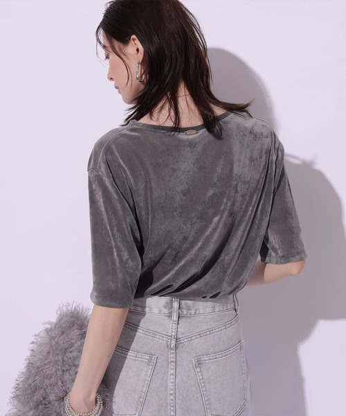 Arpege story（アルページュストーリー）の「ベロアＴシャツ（Tシャツ/カットソー・レディース・ブラック/オフホワイト/グレー・2）」の18枚目の写真