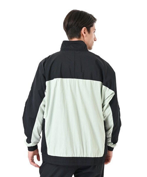 NEW BALANCE(ニューバランス)の「ニューバランス New Balance ウインドジャケット(裏メッシュ)(ナイロンジャケット・メンズ・サンドグレー/グレー・3L)」の4枚目の写真