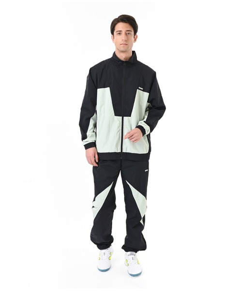 NEW BALANCE(ニューバランス)の「ニューバランス New Balance ウインドジャケット(裏メッシュ)(ナイロンジャケット・メンズ・サンドグレー/グレー・3L)」の5枚目の写真