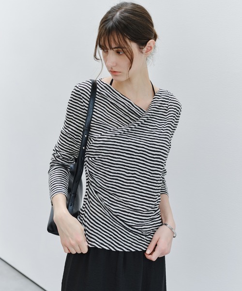 tageechita(タジチタ)の「【tageechita】クロスドレープネック ボーダーロングTシャツ(Tシャツ/カットソー・レディース・ブラック×ホワイト・S/M/L)」の3枚目の写真