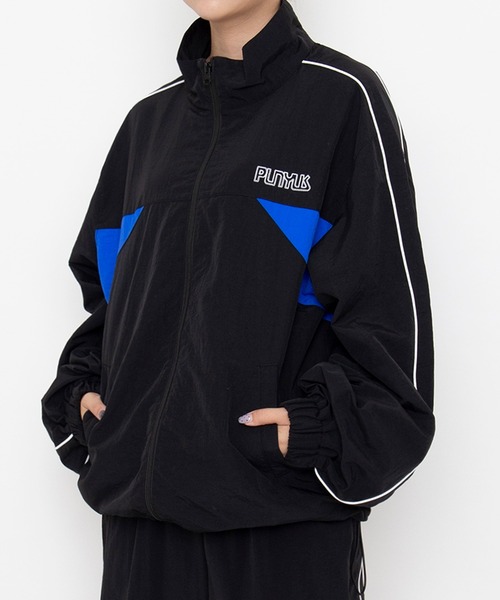 PUNYUS(プニュズ)の「【NEW SIZE】切り替えナイロンジャケット(ナイロンジャケット・レディース・グリーン/ワイン/ブラック・5/1/2/3/4)」の1枚目の写真