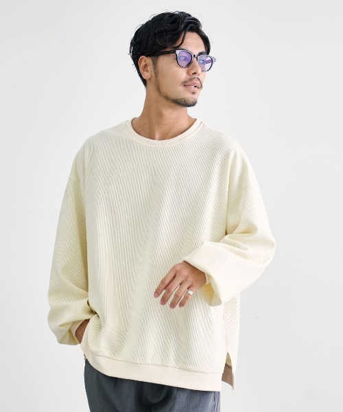 CavariA(キャバリア)の「『CavariA/キャバリア』コーデュロイタッチオーバーサイズクルーネック(Tシャツ/カットソー・メンズ・アイボリー/チャコール/グレイッシュベージュ/ネイビー/ワイン・L/M)」の2枚目の写真