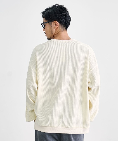 CavariA(キャバリア)の「『CavariA/キャバリア』コーデュロイタッチオーバーサイズクルーネック(Tシャツ/カットソー・メンズ・アイボリー/チャコール/グレイッシュベージュ/ネイビー/ワイン・L/M)」の8枚目の写真