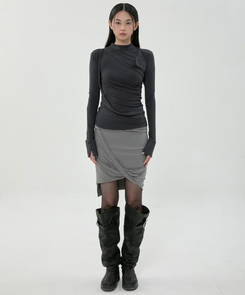 FLAREUP（フレアアップ）の「ドレープモックネック長袖 (FL-182_Black)（Tシャツ/カットソー・レディース・ブラック・OS）」の5枚目の写真