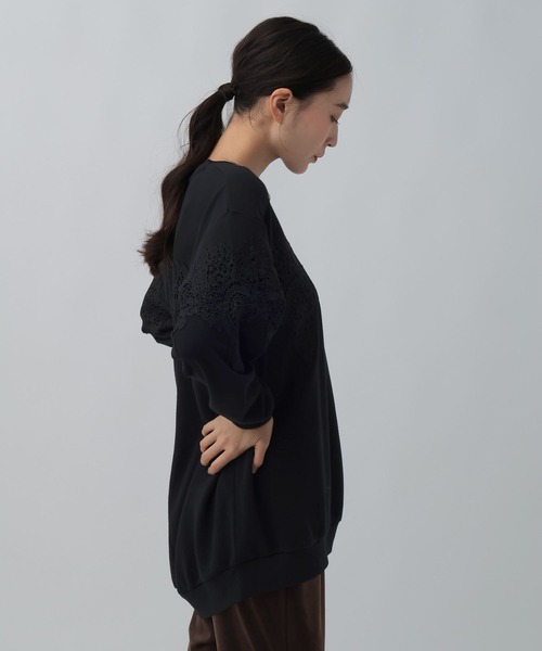 LEPSIM(レプシィム)の「レースドッキングチュニック 1096521(Tシャツ/カットソー・レディース・ライトグレー/アイボリー/ブラック・FREE)」の11枚目の写真