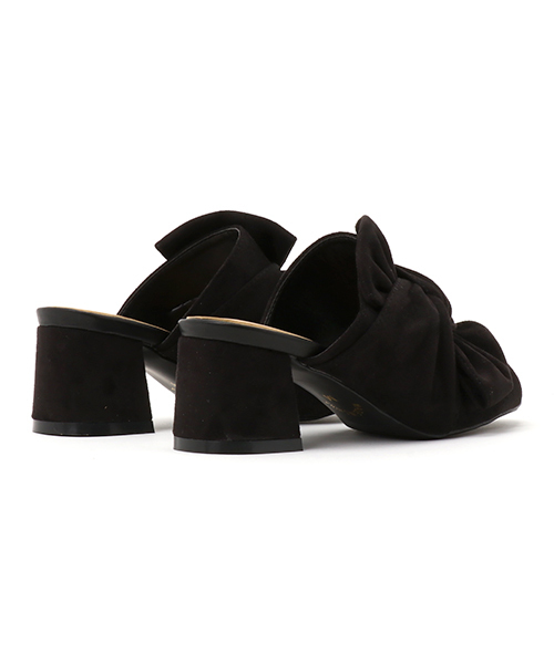 Andemiu（アンデミュウ）の「ＢＩＧリボンミュールサンダル750178（サンダル・レディース・ブラック/ベージュ・MEDIUM/LARGE）」の5枚目の写真