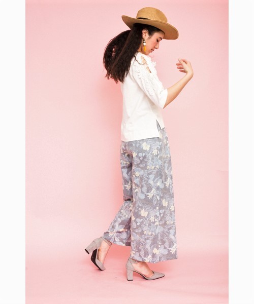 TEVALT（ヴァレット）の「<Titilate valet> 袖山レースモチーフ　スリット　プルオーバー（Tシャツ/カットソー・レディース・ホワイト/レッド/グレー・38）」の10枚目の写真