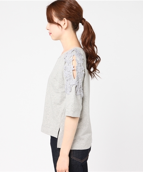 TEVALT（ヴァレット）の「<Titilate valet> 袖山レースモチーフ　スリット　プルオーバー（Tシャツ/カットソー・レディース・ホワイト/レッド/グレー・38）」の15枚目の写真