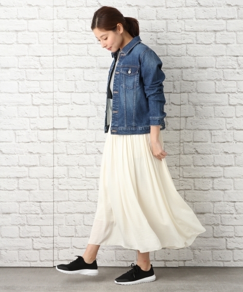 LEPSIM（レプシィム）の「サテンロングフレアスカート 740752（スカート・レディース・ホワイト/ブラウン/ダークネイビー・MEDIUM/LARGE）」の5枚目の写真