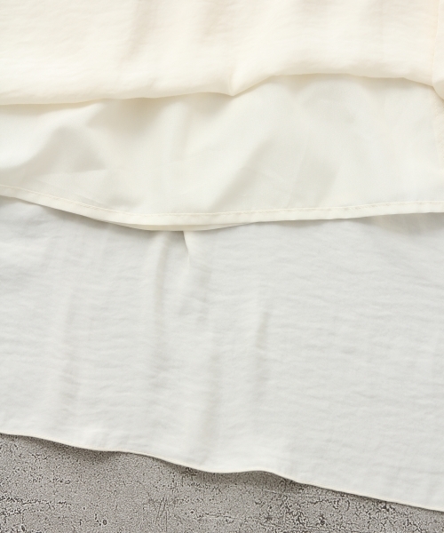 LEPSIM（レプシィム）の「サテンロングフレアスカート 740752（スカート・レディース・ホワイト/ブラウン/ダークネイビー・MEDIUM/LARGE）」の9枚目の写真