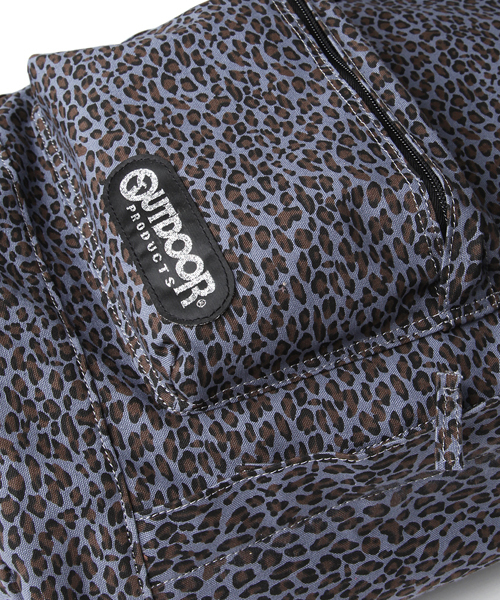 alcali(アルカリ)の「OUTDOOR×alcali / alcali別注コラボ ヒョウ柄バックパック(バックパック/リュック・レディース・ブル-グレ-/ブラウン/ベージュ/レッド・FREE)」の10枚目の写真
